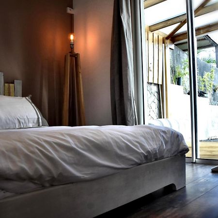 Chez Les Filles - Bungalodge Petite Île Extérieur photo
